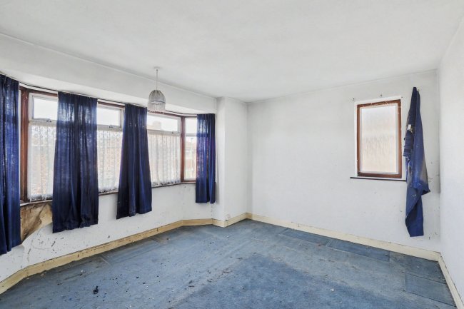 11 Ellesmere Avenue, Derby, DE24 8WD 4