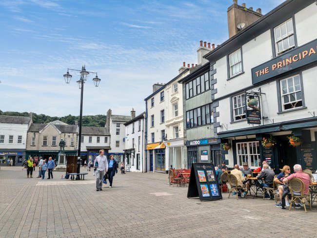 4 Market Place, Kendal, LA9 4TN 10