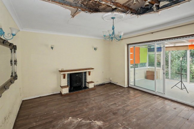 56 Lechmere Avenue, Chigwell, IG7 5ET 6