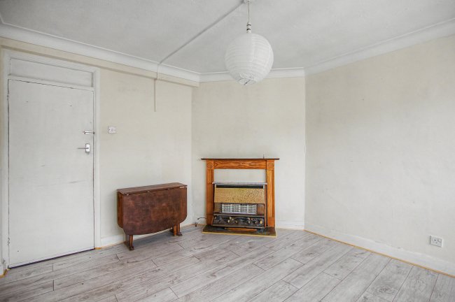 Flat 47 Bridge Court, Lea Bridge Road, Leyton, London, E10 7JS 1