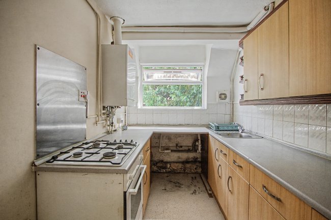 Flat 47 Bridge Court, Lea Bridge Road, Leyton, London, E10 7JS 1