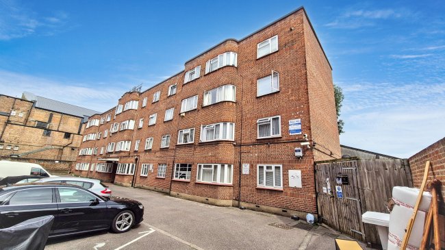Flat 47 Bridge Court, Lea Bridge Road, Leyton, London, E10 7JS 1