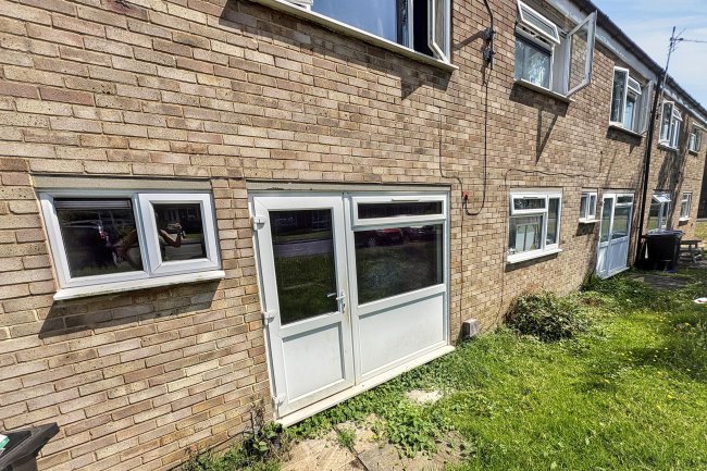 88 Westcroft, Chippenham, Wiltshire, SN14 0NU 5