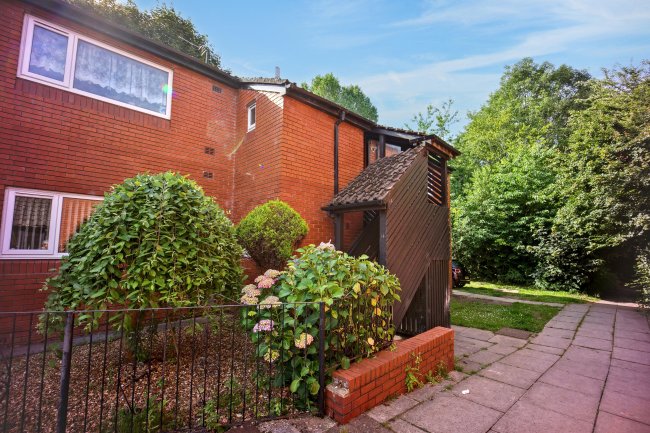 14 The Hove, Murdishaw, Runcorn, Cheshire, WA7 6ED 9