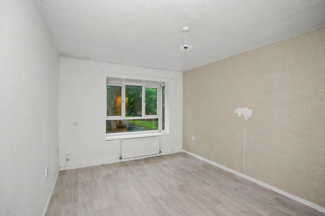 19 Highlands Drive, Stourton, Leeds, West Yorkshire, LS10 4RW 9