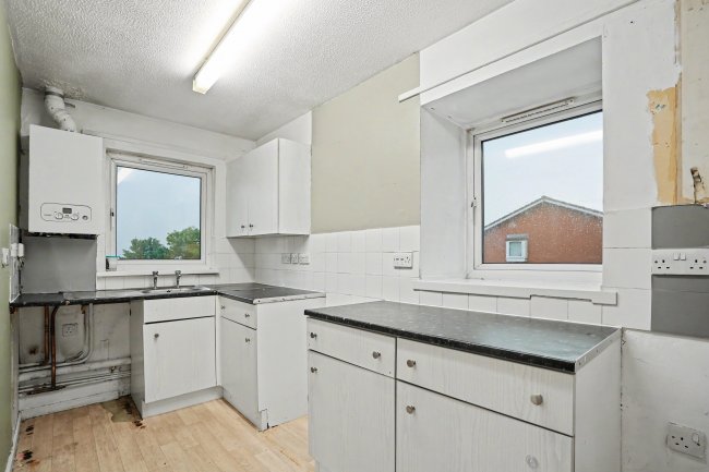 19 Highlands Drive, Stourton, Leeds, West Yorkshire, LS10 4RW 9