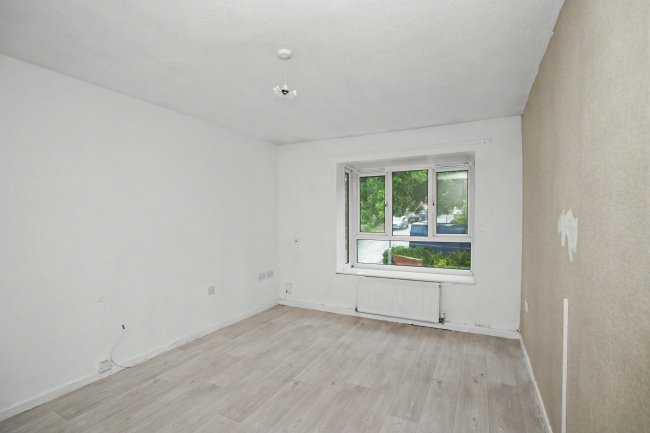 19 Highlands Drive, Stourton, Leeds, West Yorkshire, LS10 4RW 9