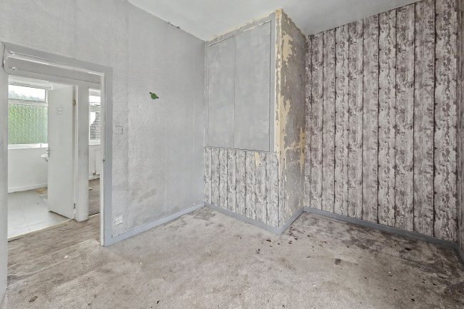 12 Mayall Street East, Oldham, OL4 3EN 7