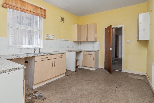 7 Chesterfield Road, Blackpool, Lancashire, FY1 2PP 7