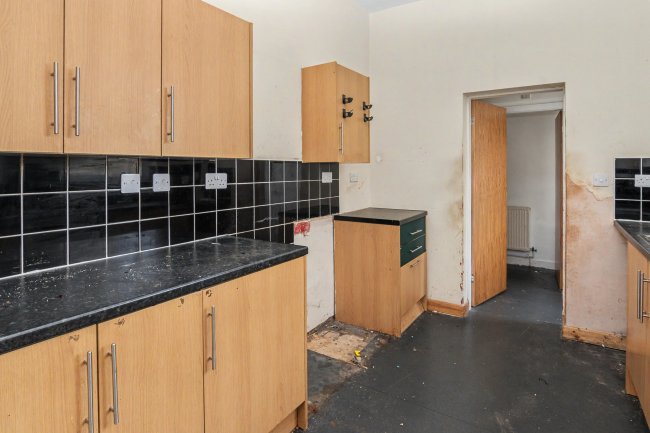 11 Belmont Avenue, Blackpool, Lancashire, FY1 4BE 8