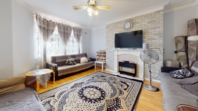 21 Vale Court, Acton, London, W3 7SA 7
