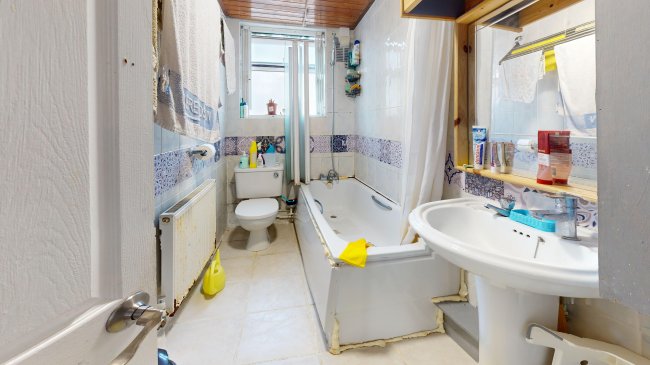21 Vale Court, Acton, London, W3 7SA 7