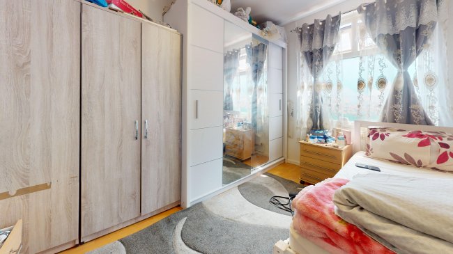 21 Vale Court, Acton, London, W3 7SA 7