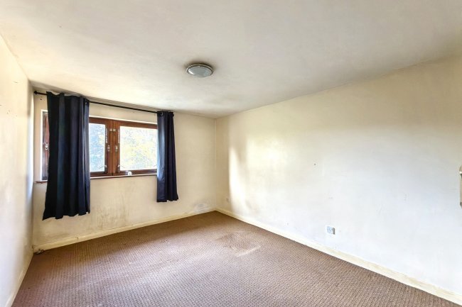 Flat 5 Kilrush Court, 141 Bonner Hill Road, Kingston upon Thames, Surrey, KT1 3HF 5