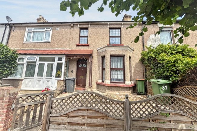 31 First Avenue, Manor Park, London, E12 6AW 7