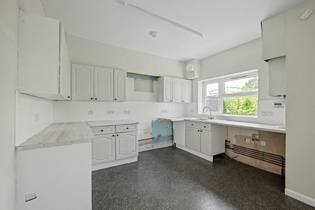 29 Radcliffe Road, Southampton, Hampshire, SO14 0PH 5