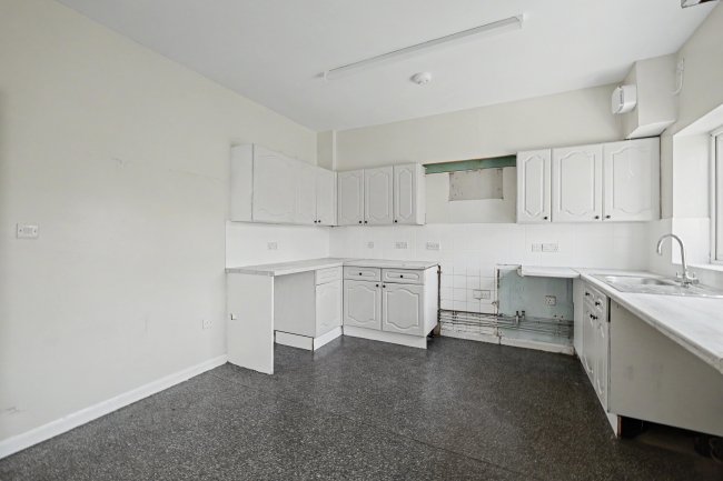 29 Radcliffe Road, Southampton, Hampshire, SO14 0PH 5