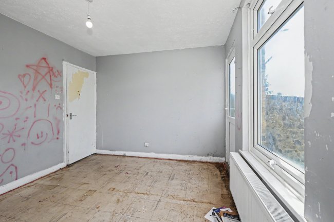 112 Clarendon Street, Dover, Kent, CT17 9RD 4