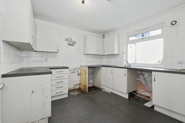 112 Clarendon Street, Dover, Kent, CT17 9RD 4