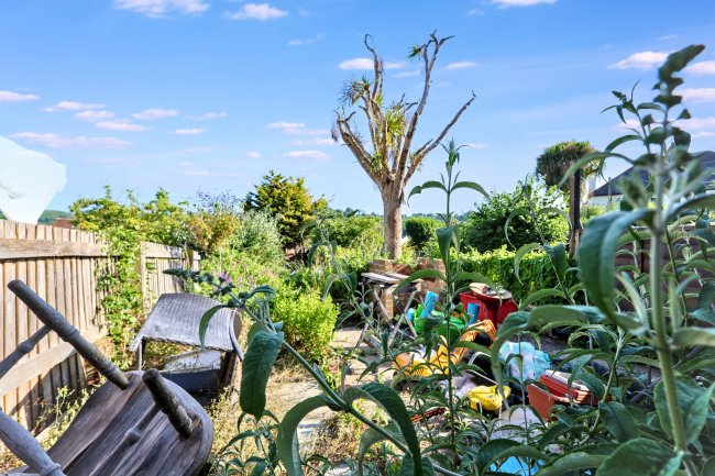 53 Edred Road, Dover, Kent, CT17 0BU 7