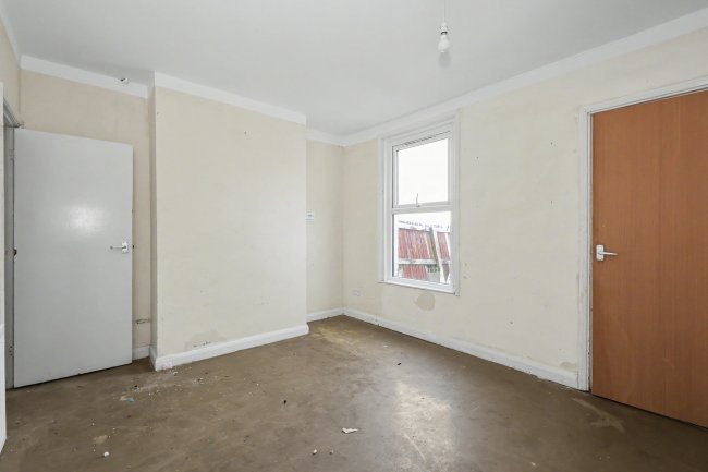 53 Edred Road, Dover, Kent, CT17 0BU 7