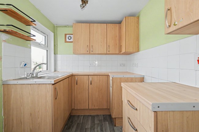 53 Edred Road, Dover, Kent, CT17 0BU 7