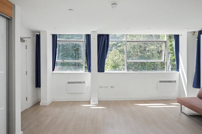 9 Nellis Hall, Newsom Place, Hatfield Road, St Albans, AL1 3AN 4