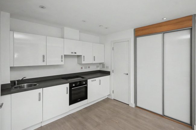 9 Nellis Hall, Newsom Place, Hatfield Road, St Albans, AL1 3AN 4