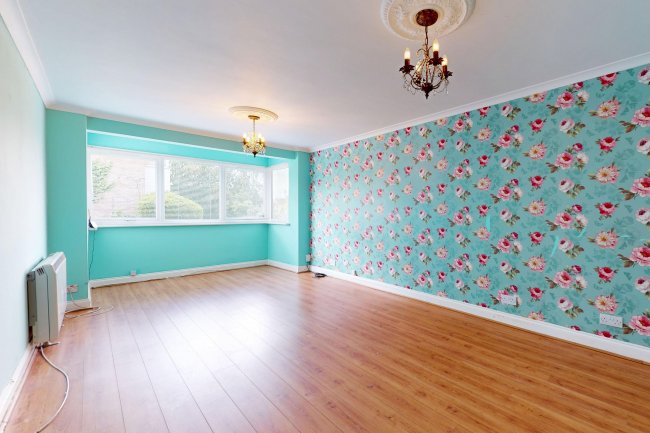 24 Winston Close, Romford, Essex, RM7 8LL 5