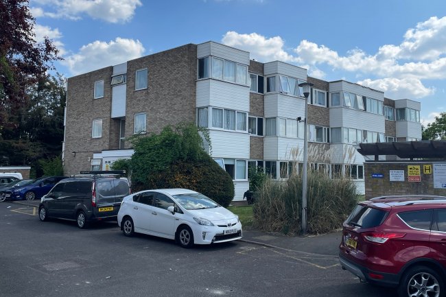 24 Winston Close, Romford, Essex, RM7 8LL 5