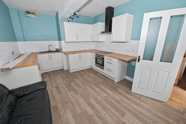 1 5 and 7 Hardings Court, Head Street, Pershore, WR10 1DL 3