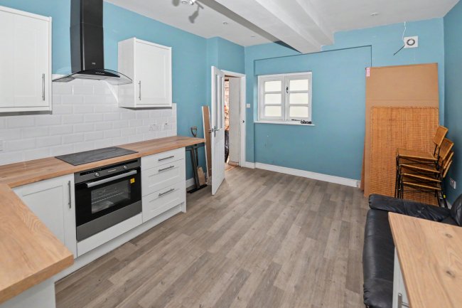 1 5 and 7 Hardings Court, Head Street, Pershore, WR10 1DL 3