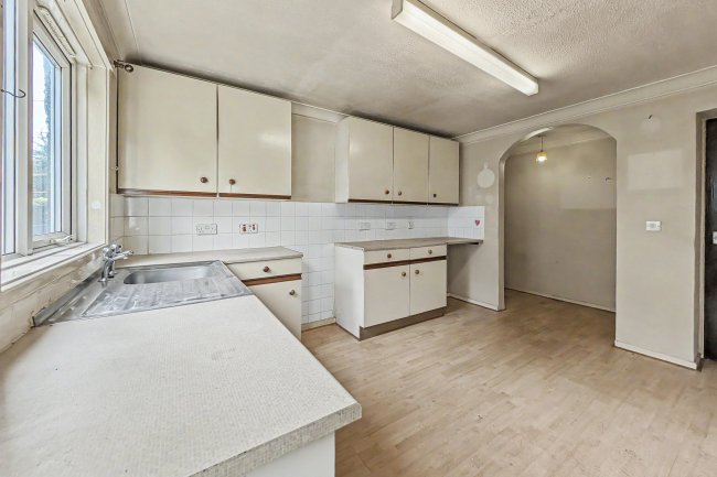 33 Elliott Drive, Felling, Gateshead, Tyne and Wear, NE10 9QY 5
