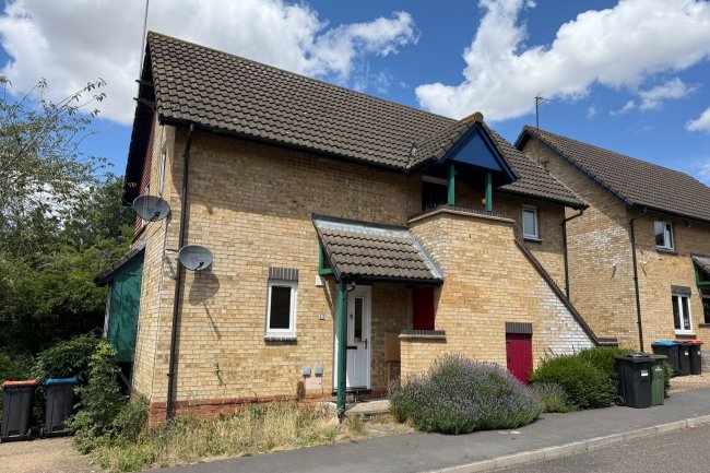 63 Townsend Grove, New Bradwell, Milton Keynes, Buckinghamshire, MK13 0DS 4