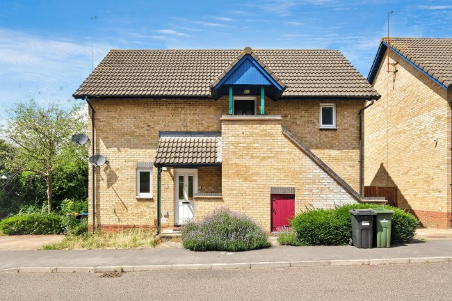 63 Townsend Grove, New Bradwell, Milton Keynes, Buckinghamshire, MK13 0DS 7