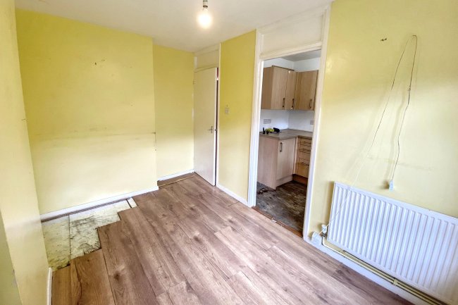 72 Poynder Road, Corsham, Wiltshire, SN13 9LZ 1