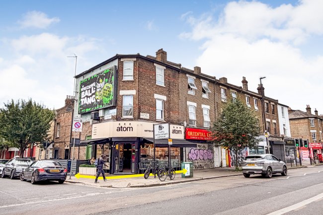1 The Vale Uxbridge Rd, London W3 7SH