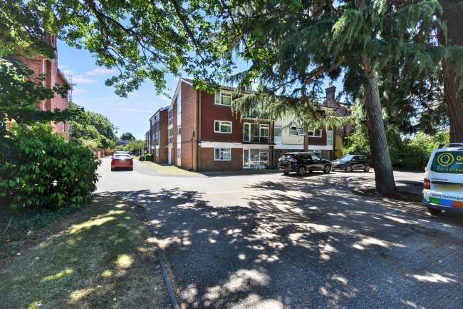 Flat 5, The Firs, Bath Road, Reading, RG1 6HN 1