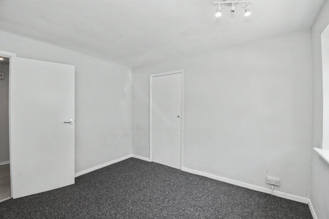 Flat 5, The Firs, Bath Road, Reading, RG1 6HN 1