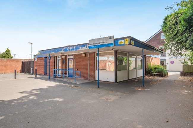 Calverton Clinic, 4 St Wilfrid's Square, Calverton, Nottingham NG14 6FP 7
