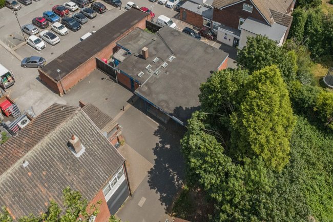 Calverton Clinic, 4 St Wilfrid's Square, Calverton, Nottingham NG14 6FP 7