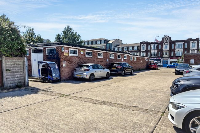 48-50 Carnarvon Road, Clacton-on-Sea, CO15 6QA 10