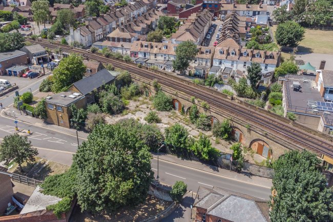 Units 1-10 Gun Lane Business Estate, Rochester, Kent, ME2 4UD 5