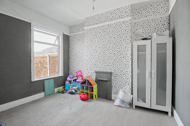 229 Hainton Avenue, Grimsby, DN32 9LD 6
