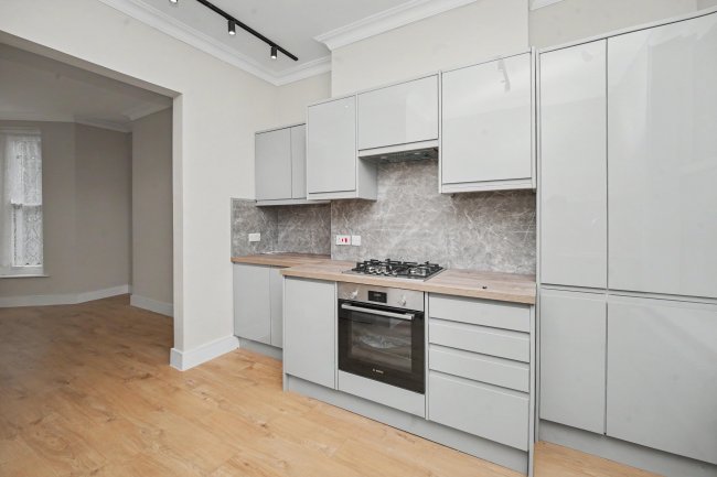 54 Narford Road, Clapton, London E5 8RD 10