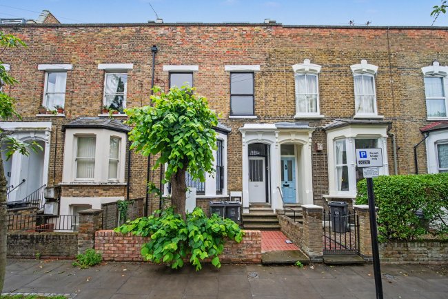54 Narford Road, Clapton, London E5 8RD 10