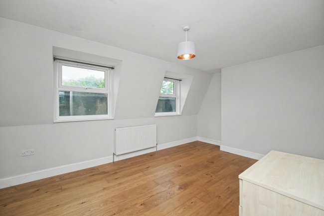 54 Narford Road, Clapton, London E5 8RD 10