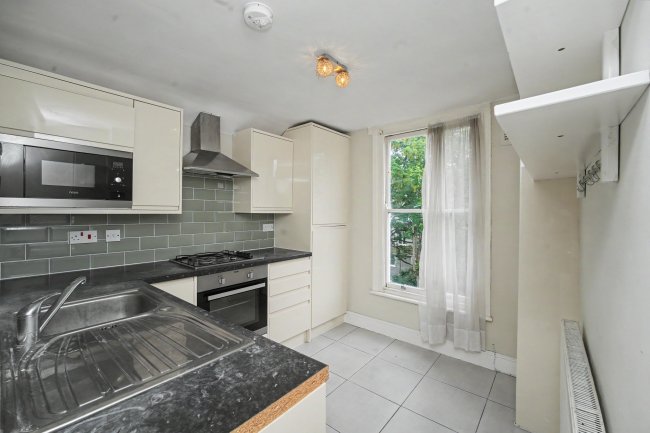 54 Narford Road, Clapton, London E5 8RD 10