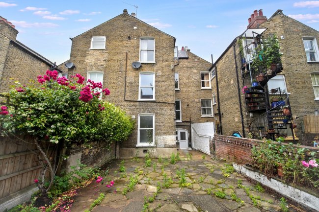 54 Narford Road, Clapton, London E5 8RD 10