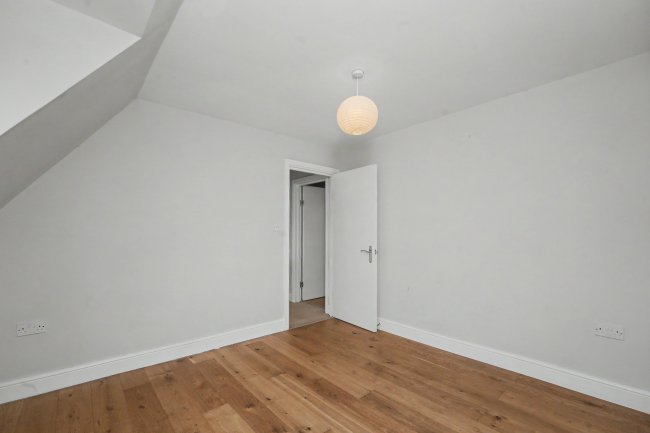 54 Narford Road, Clapton, London E5 8RD 10